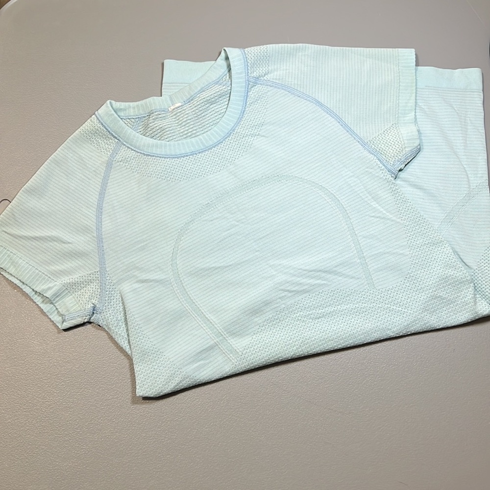 Lululemon Swifty T Shirt Top Size 4